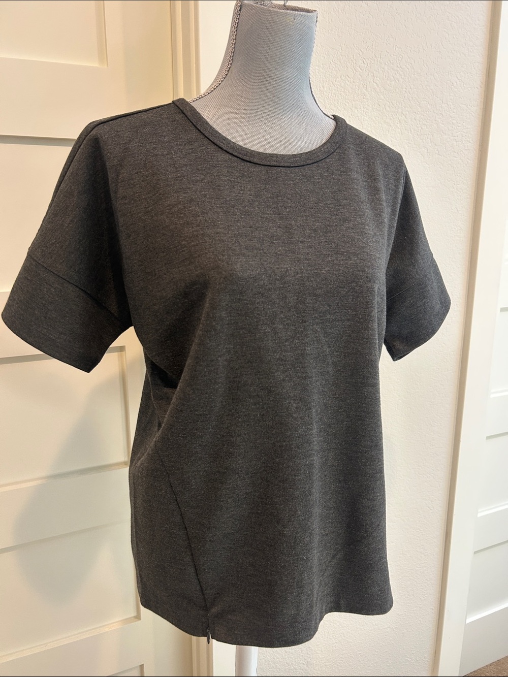 Banana Republic Short Sleeve Crewneck Sweater - Charcoal Gray